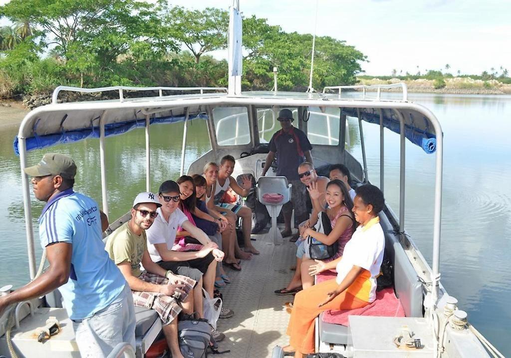 Ratu Kini Dive & Stay Mana Island Exterior photo
