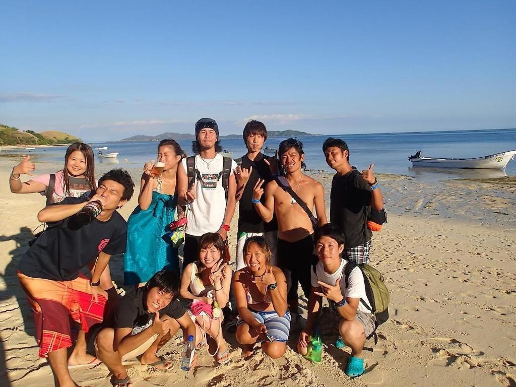 Ratu Kini Dive & Stay Mana Island Exterior photo